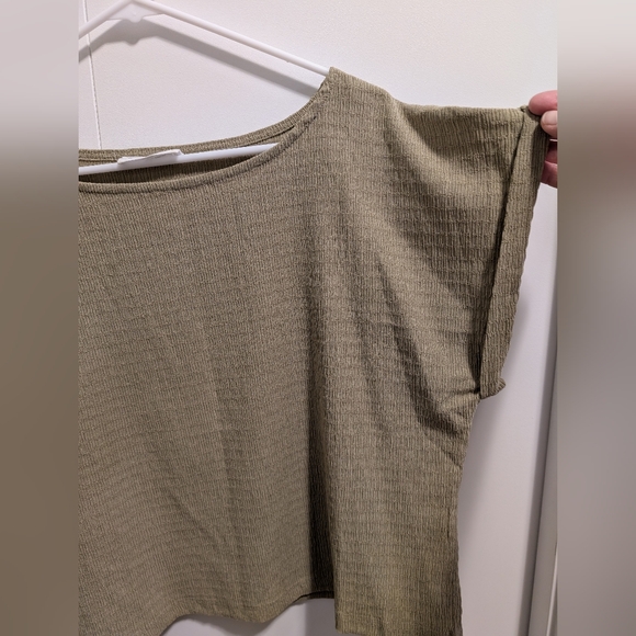 Carly Jean LA Hannah set - pants and top - Picture 6 of 7